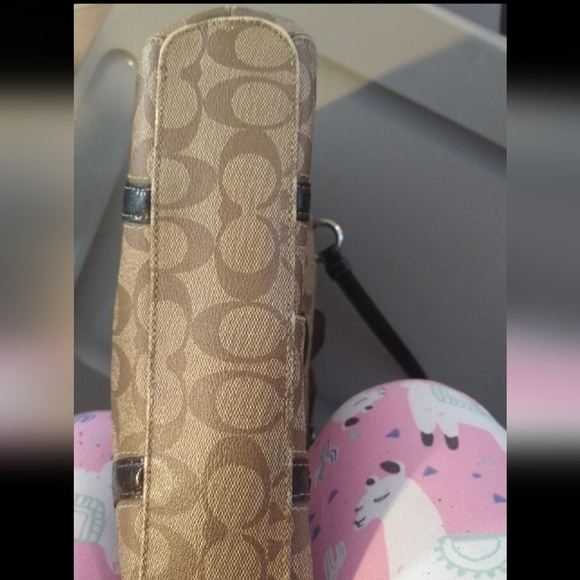 COACH Peyton - Picture 5 of 8